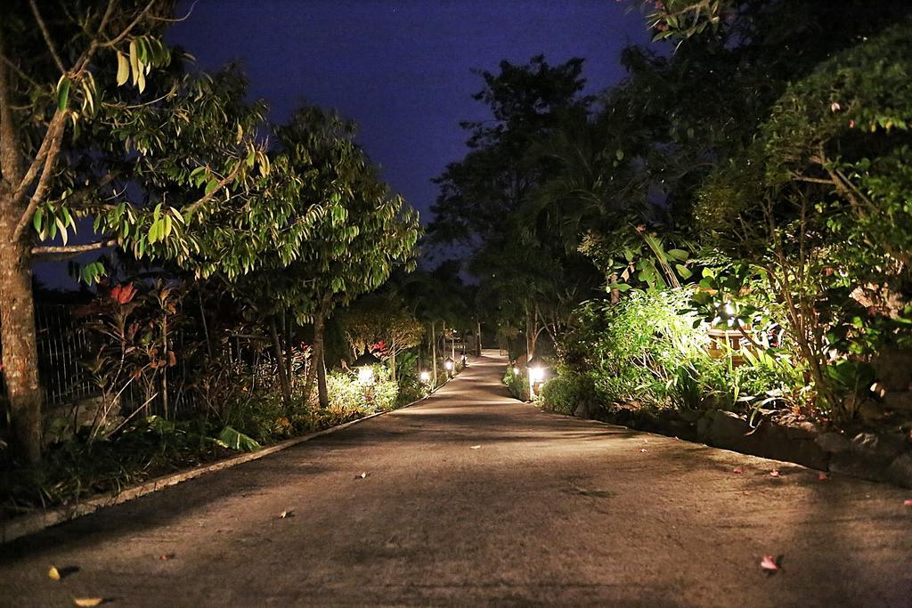 The Sanyas Retreat Hotel Tabanan  Bagian luar foto